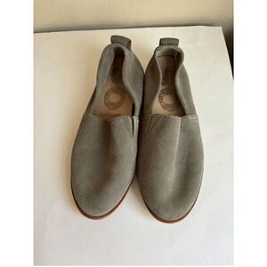 Sorel Gray Green Flats